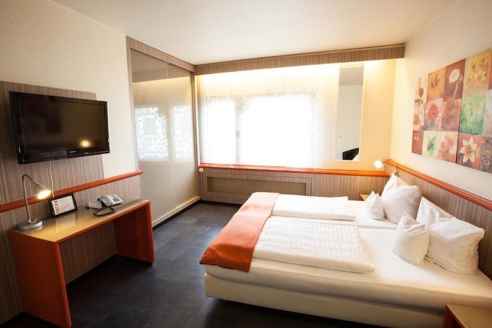 Trip Inn Hotel Ariane ケルン エクステリア 写真