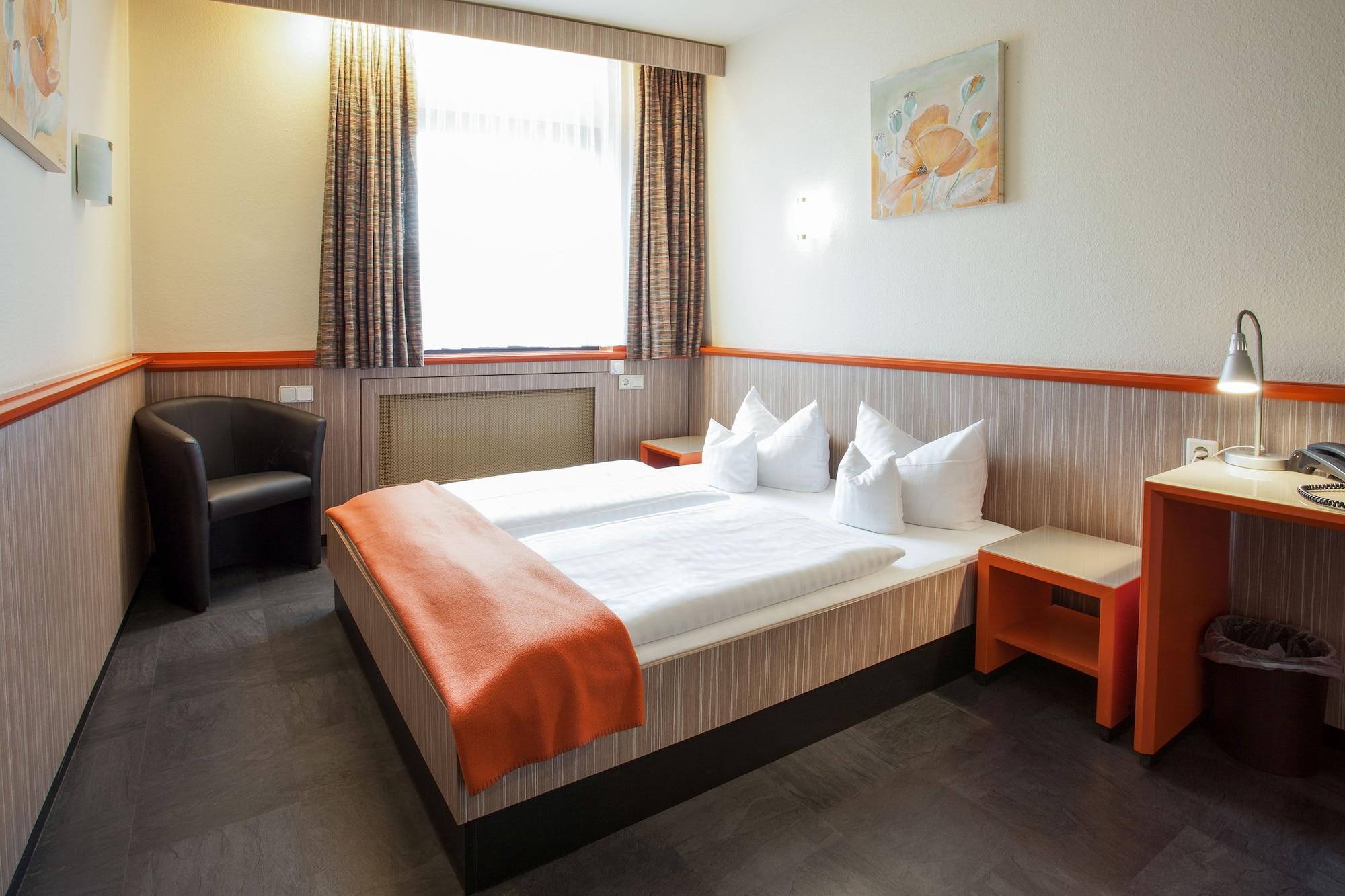 Trip Inn Hotel Ariane ケルン エクステリア 写真