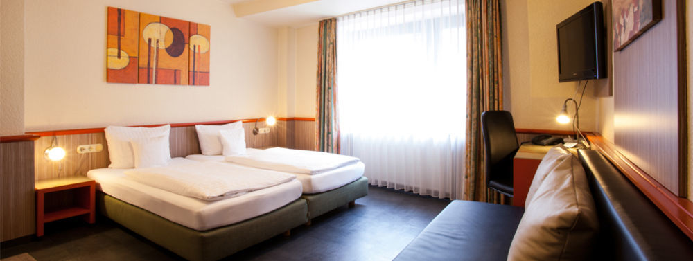 Trip Inn Hotel Ariane ケルン エクステリア 写真