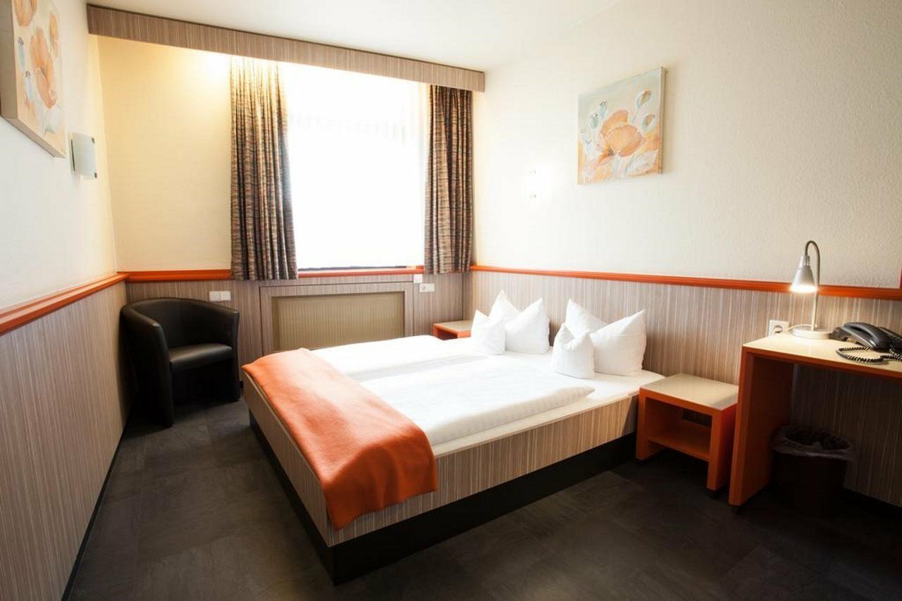 Trip Inn Hotel Ariane ケルン エクステリア 写真
