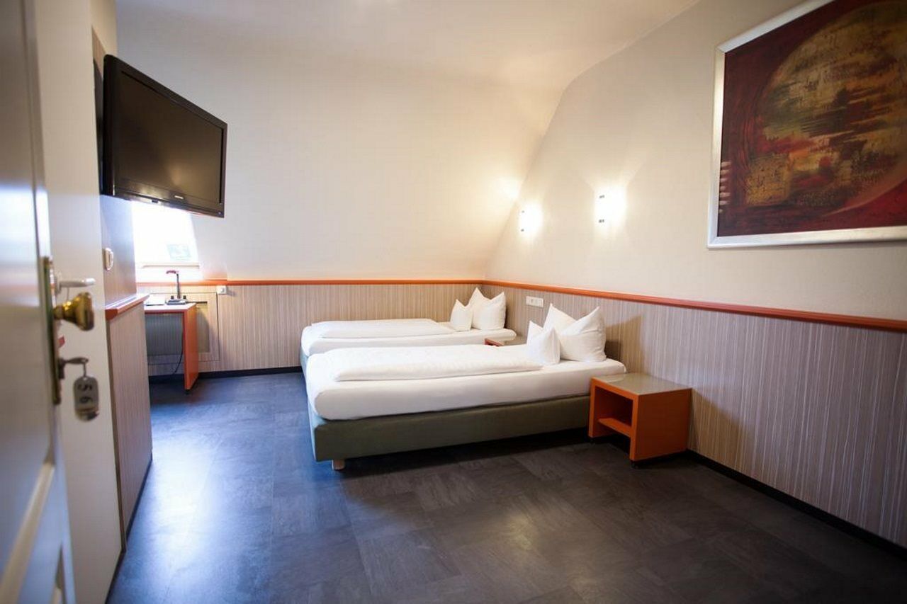 Trip Inn Hotel Ariane ケルン エクステリア 写真
